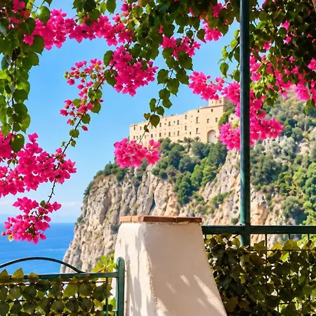 Casa Aurora - Only Two Steps To Access Amalfi